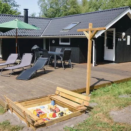 3 Bedroom Cozy Home In Oksbol * Oksbøl