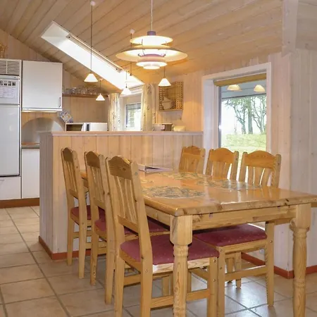 3 Bedroom Cozy Home In Oksbol * Oksbøl