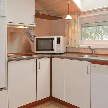 3 Bedroom Cozy Home In Oksbol 펜션